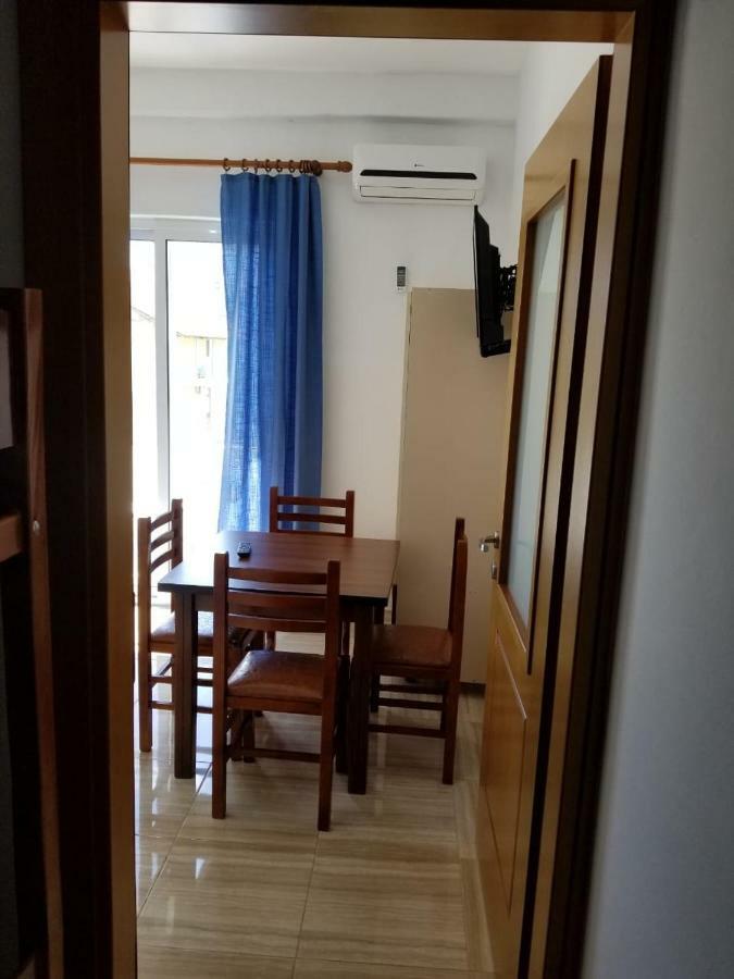 Romantika Shëngjin エクステリア 写真